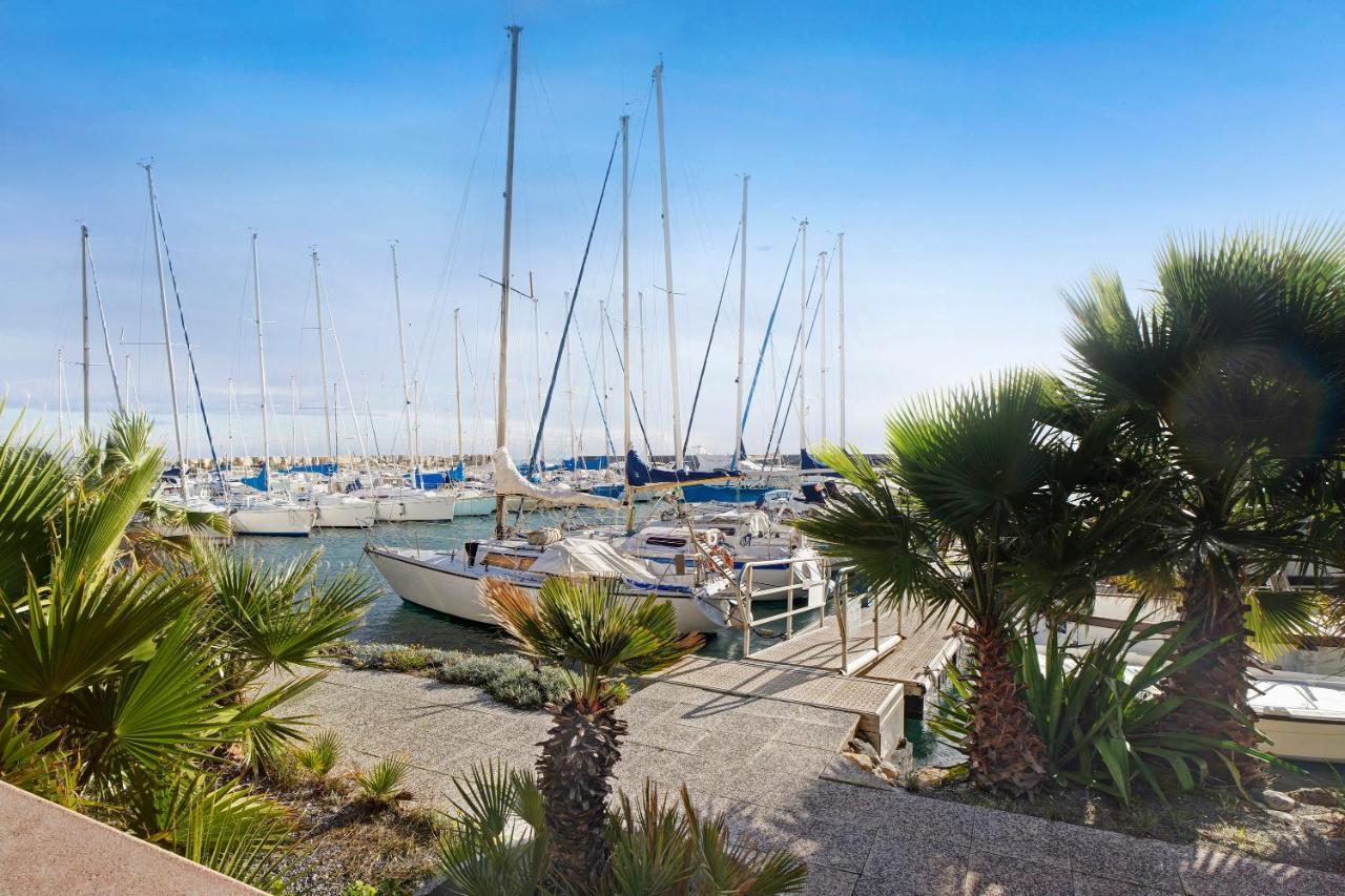 Casa Laura Elena Lägenhet San Bartolomeo Al Mare Exteriör bild